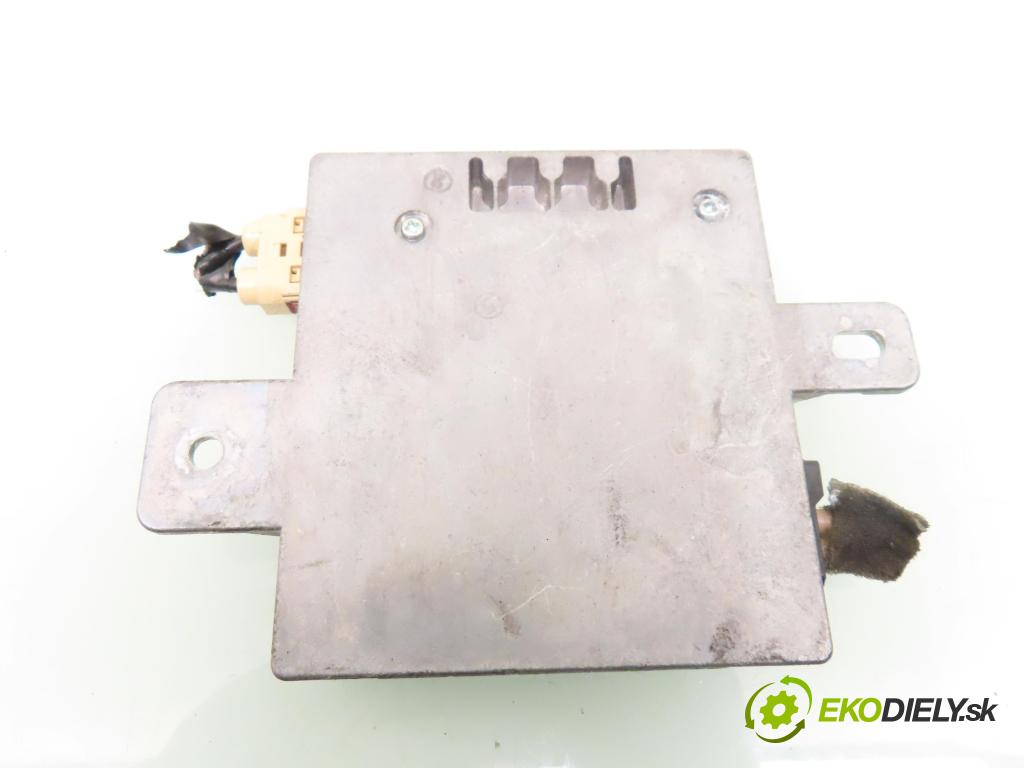 VOLVO V50 (MW) KOMBI 2004 100,00 2.0 D 136 - D 4204 T (PSA) 1997,00 Zosilňovač 307107201 (Zosilňovače)