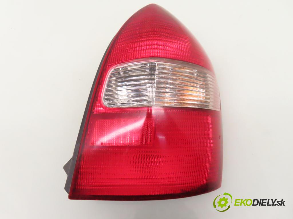 MAZDA 323 F VI (BJ) HB 2001 74,00 2.0 DITD 101 - RF4F 1998,00 Svetlo pravé zadné