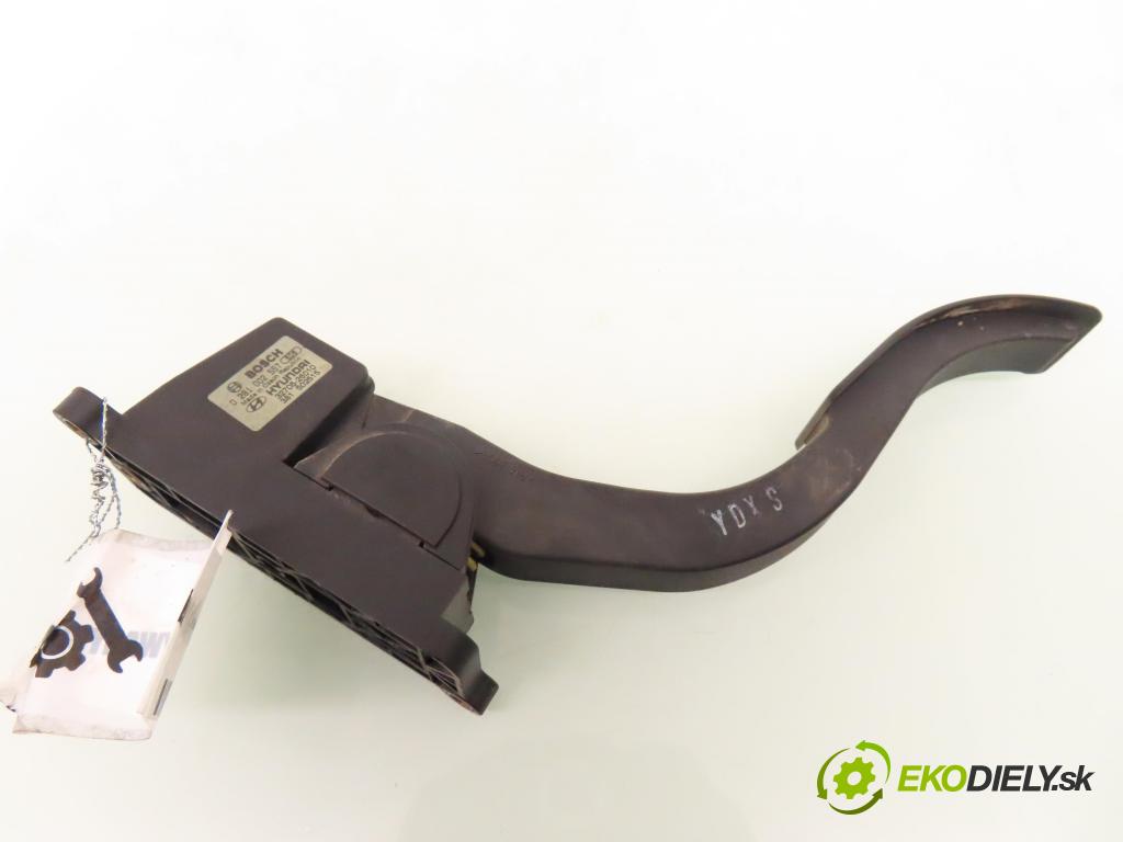 HYUNDAI SANTA FÉ I (SM) SUV 2003 92,00 2.0 CRDi 4x4 - D4EA-V 1991,00 Potenciometer plynu 0281002557 ; 3270526010 (Pedále)