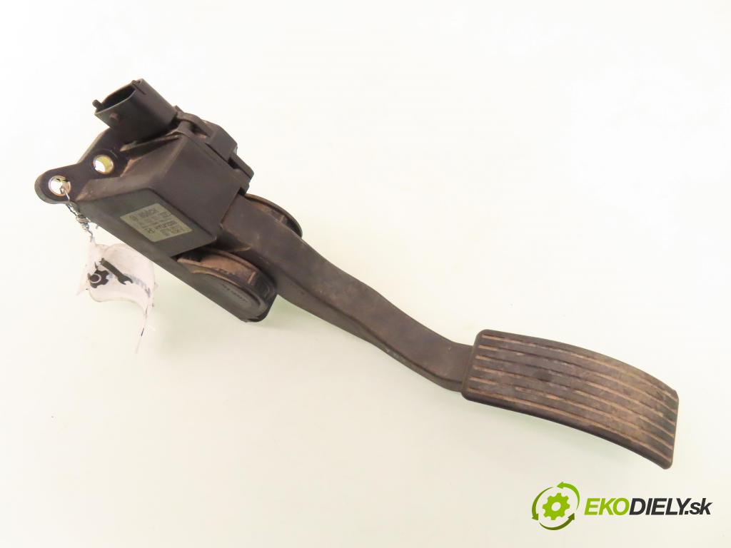 HYUNDAI SANTA FÉ I (SM) SUV 2003 92,00 2.0 CRDi 4x4 - D4EA-V 1991,00 Potenciometer plynu 0281002557 ; 3270526010 (Pedále)