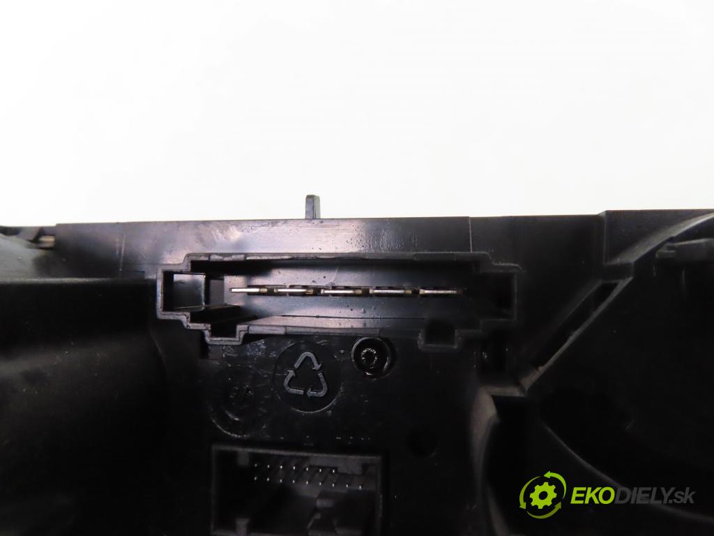 SMART FORFOUR (454) HB 2006 55,00 1.1 (454.030) - M 134.910 1124,00 Panel kúrenia A4548300485