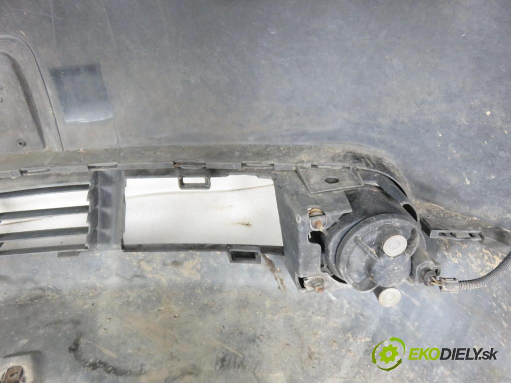 AUDI A3 (8L1) HB 2001 81,00 1.9 TDI 110 - AHF 1896,00 nárazník přední část
