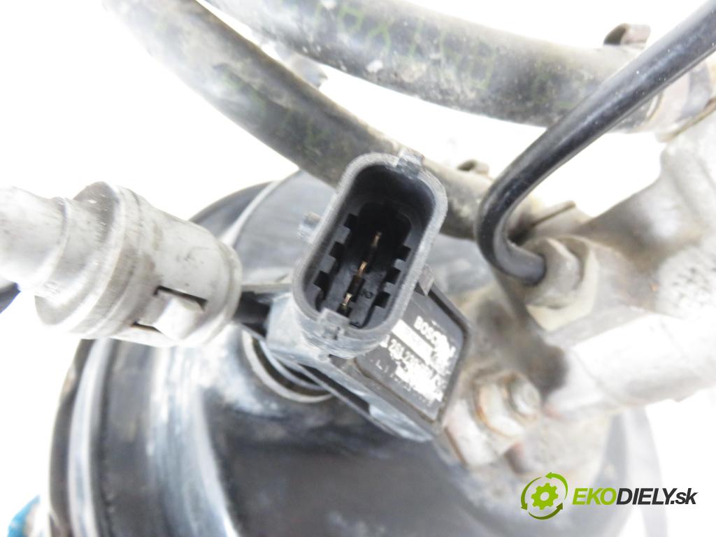 ALFA ROMEO 156 Sportwagon (932_) KOMBI 2003 122,00 2.0 JTS 166 - 937 A1.000 1970,00 Posilovač 0204021689 ; 0261230052 (Servočerpadlo, pumpa riadenia)