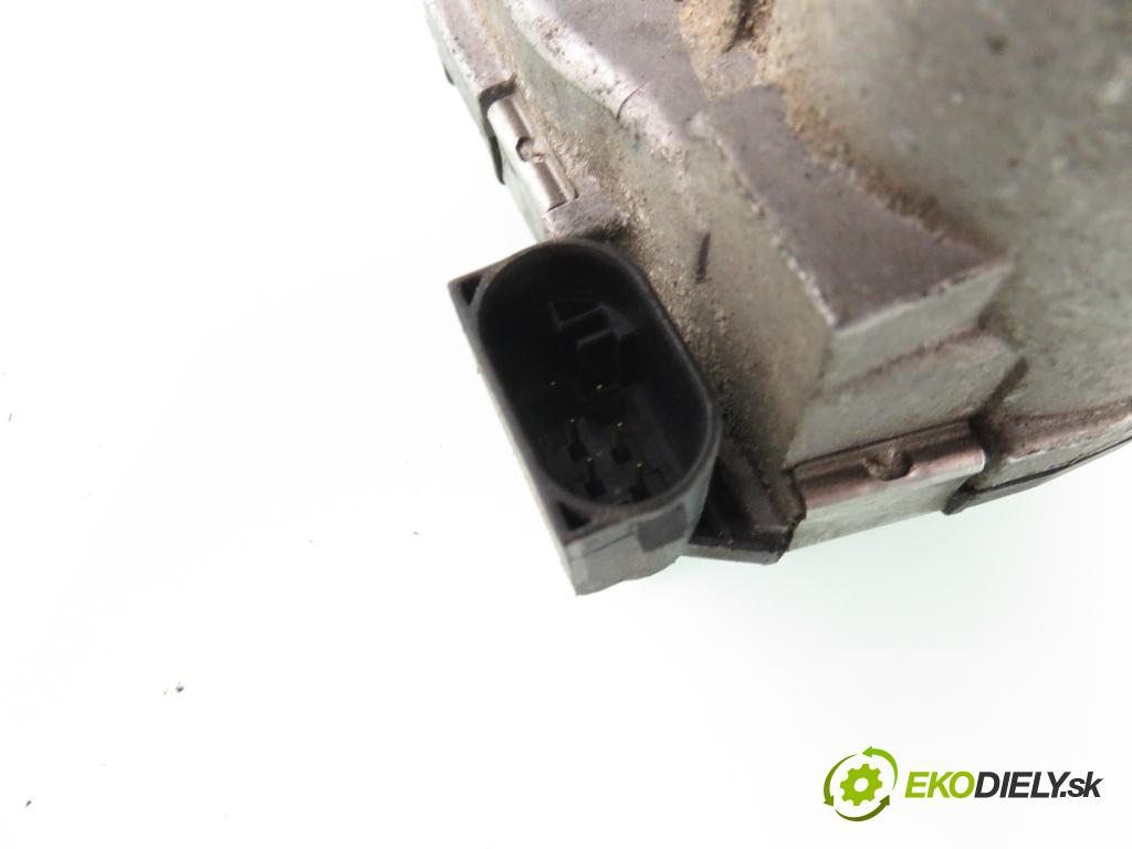 MERCEDES-BENZ KLASA C (W203) SEDAN 2000 120,00 C 200 Kompressor (203.042) - M 271.940 1796,00 Škrtiaca klapka A1111410325 ; 0280750074 (Škrtiaca klapka)