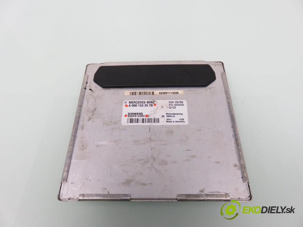 MERCEDES-BENZ KLASA C (W203) SEDAN 2000 120,00 C 200 Kompressor (203.042) - M 271.940 1796,00 Riadiaca jednotka Motor A0001532579 ; 5WK90384