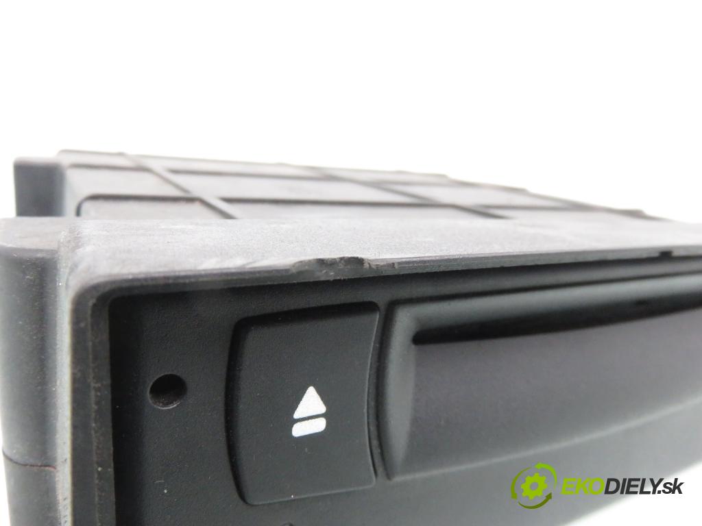 ALFA ROMEO 166 (936_) SEDAN 2001 103,00 2.4 JTD (936A2B__) - 839 A6.000 2387,00 čítač navigácie 60671664 ; 5WK76023 (Ostatné)