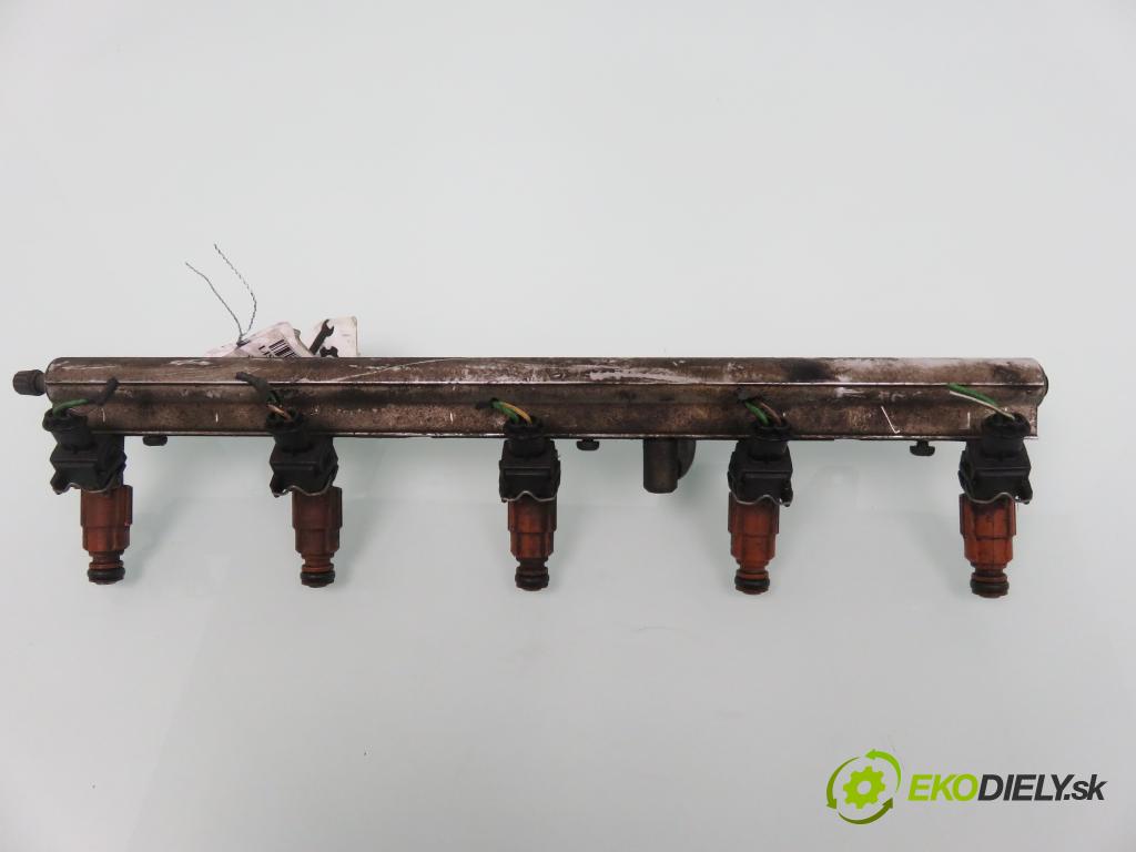 VOLVO S60 I (384) SEDAN 2001 132,00 2.0 T - B 5204 T5 1984,00 Lišta vstrekovacia 0280155831 ; 9186340 ; 9202710 (Vstrekovacia lišta)