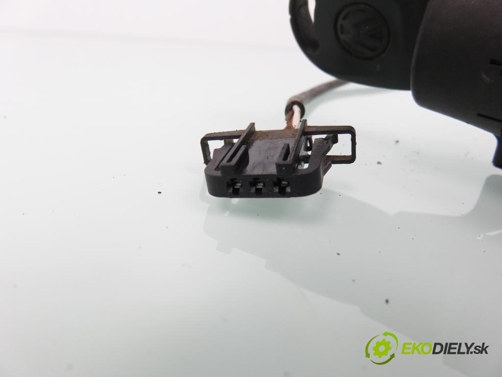 VW POLO (6N1) HB 1994 55,00 75 1.6 - AEA 1598,00 spinačka 357905851F ; 6X0953257 (Spínacia skrinka)