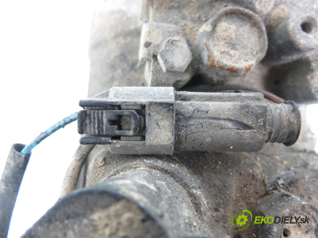 MERCEDES-BENZ KLASA C (W203) SEDAN 2000 120,00 C 200 Kompressor (203.042) - M 271.940 1796,00 KOMPRESOR: klimatizácie 4472208221 (Kompresor klimatizácie)