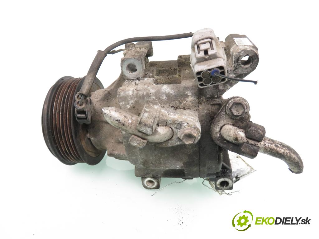 TOYOTA COROLLA (_E12_) SEDAN 2003 71,00 1.4 VVT-i 97 (ZZE120) - 4ZZ-FE 1398,00 KOMPRESOR: klimatizácie 4472607100 (Kompresor klimatizácie)