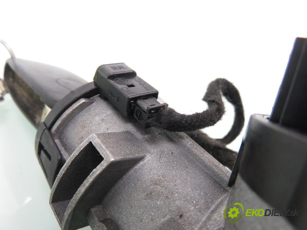 PEUGEOT BOXER Skrzynia FURGON 2008 88,00 2.2 HDi 120 - 4HU (P22DTE) 2198,00 spinačka 010990013 (Spínacia skrinka a kľúč)