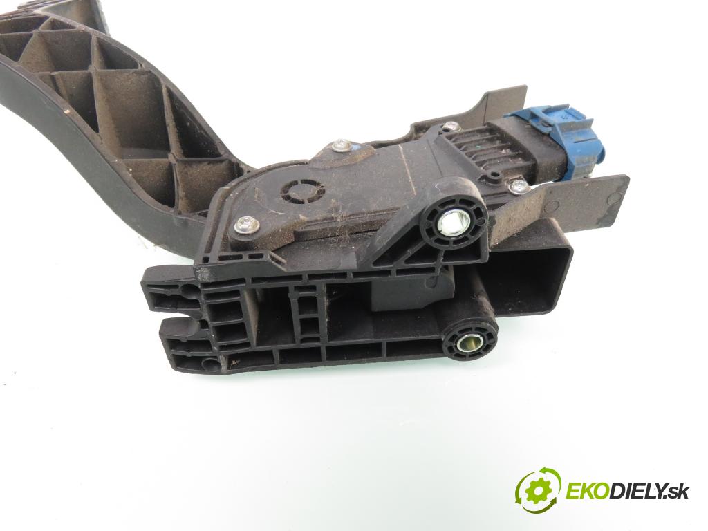 PEUGEOT BOXER Skrzynia FURGON 2008 88,00 2.2 HDi 120 - 4HU (P22DTE) 2198,00 Potenciometer plynu 0280755049 (Pedál)