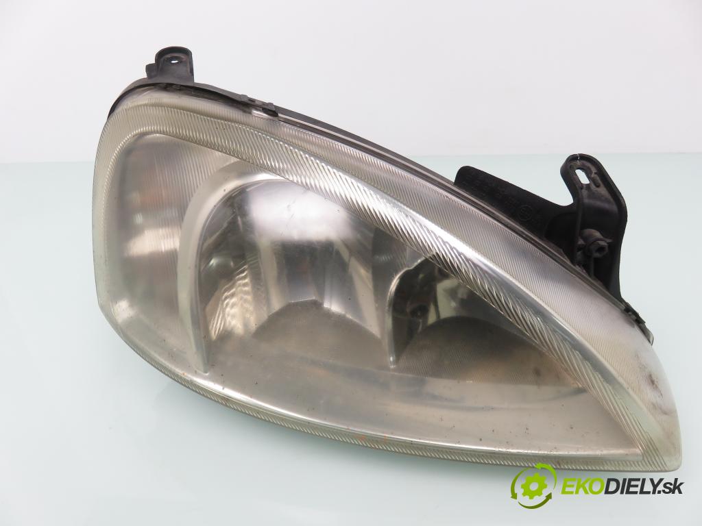 OPEL CORSA C (X01) HB 2000 43,00 1.0 12V 58 - Z 10 XE 973,00 Svetlo PP