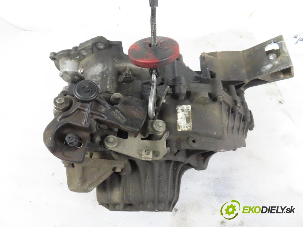 VOLVO S60 I (384) SEDAN 2007 120,00 2.4 D5 - D 5244 T 2401,00 Prevodovka MANUALNA 666R7002BC