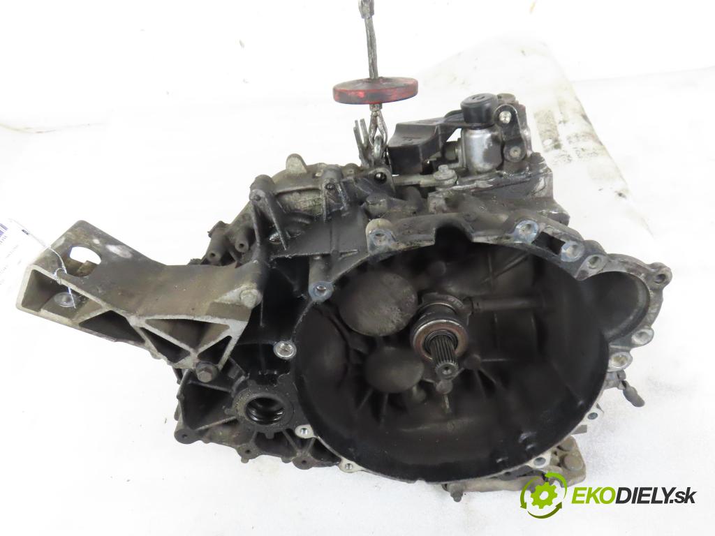 VOLVO S60 I (384) SEDAN 2007 120,00 2.4 D5 - D 5244 T 2401,00 Prevodovka MANUALNA 666R7002BC