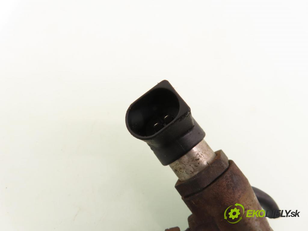 RENAULT SCENIC II (JM0/1_) MINIVAN 2007 78,00 1.5 dCi 106 - K9K 732 1461,00 vstrekovač H8200294788 ; 8200380253 (Vstrekovač paliva)