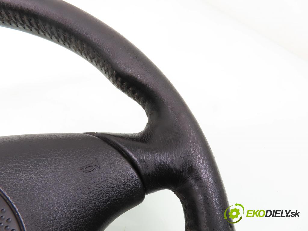 AUDI A6 Avant (4B5, C5) KOMBI 1998 142,00 2.8 quattro - ACK 2771,00 Volant 4B0419091E ; 8D0880201H (Volant)