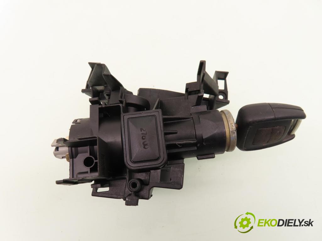 OPEL MERIVA A nadwozie wielkoprzestrzenne (MPV) (X03) HB 2009 92,00 1.8 - Z 18 XE 1796,00 spinačka 90589313 ; 90589389 (Spínacia skrinka a kľúč)