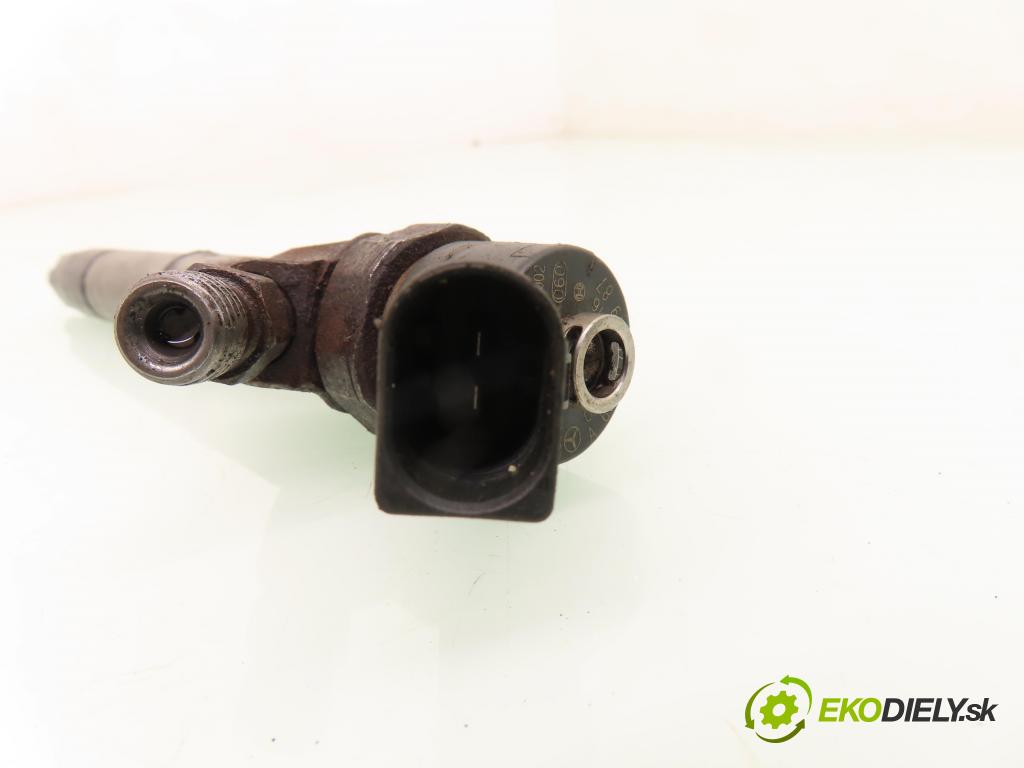 MERCEDES-BENZ KLASA A (W168) HB 2002 70,00 A 170 CDI 95 - OM 668.942 1689,00 vstrekovač 0445110116 ; A6680700987 (Vstrekovač paliva)