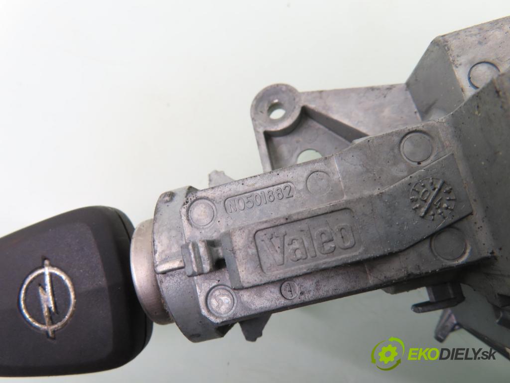OPEL ASTRA H Kombi (A04) KOMBI 2005 59,00 1.7 CDTI - Z 17 DTL 1686,00 spinačka N0501881 (Spínacia skrinka a kľúč)