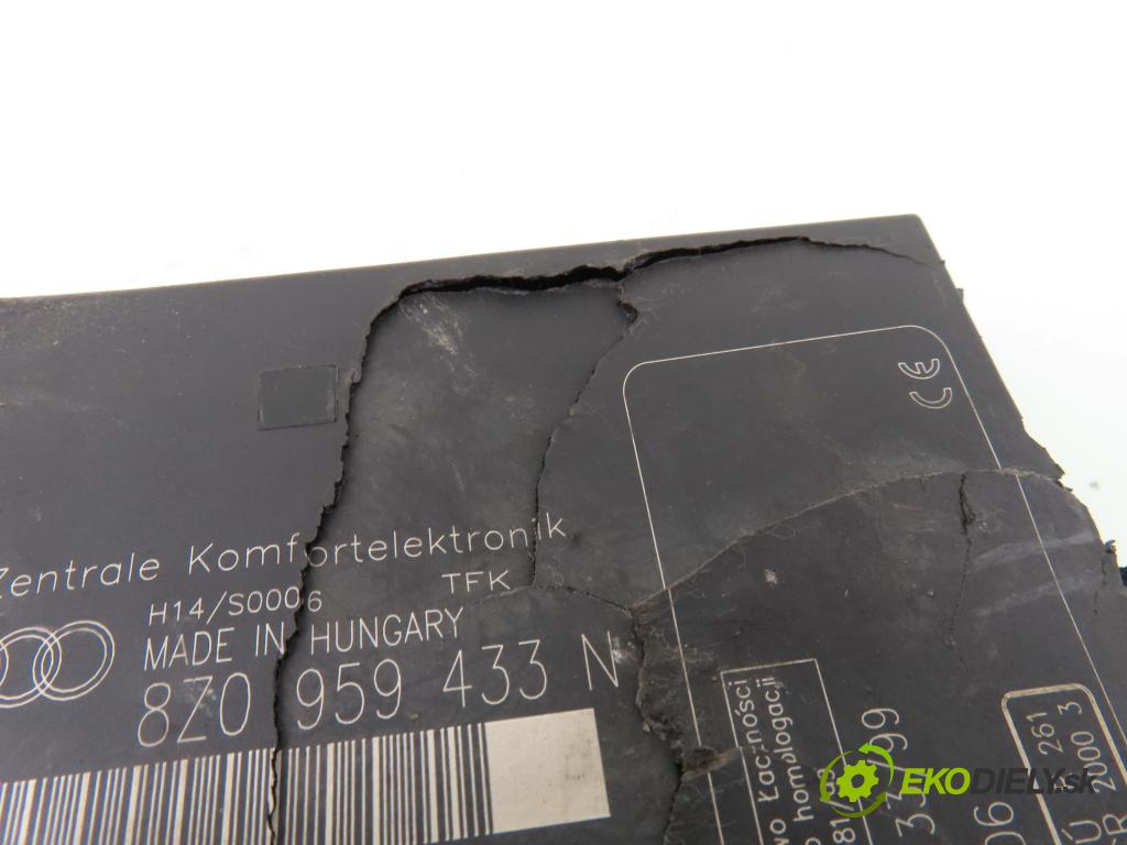 AUDI A2 (8Z0) HB 2000 55,00 1.4 - AUA 1390,00 MODUL komfortu 8Z0959433N
