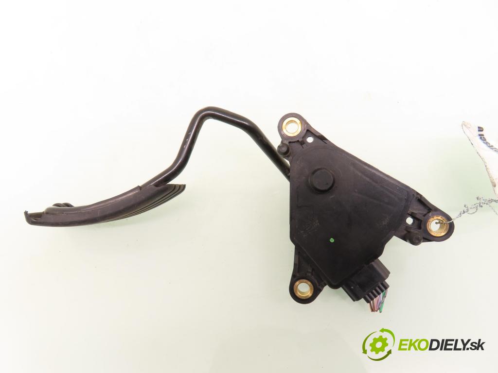 RENAULT MODUS / GRAND MODUS (F/JP0_) MINIVAN 2004 48,00 1.5 dCi (FP0E, JP0E) - K9K 768 1461,00 Potenciometer plynu 8200139322 (Pedál)