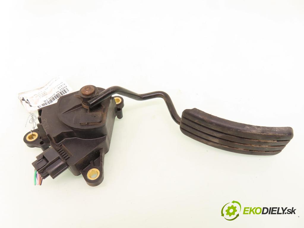 RENAULT MODUS / GRAND MODUS (F/JP0_) MINIVAN 2004 48,00 1.5 dCi (FP0E, JP0E) - K9K 768 1461,00 Potenciometer plynu 8200139322 (Pedál)