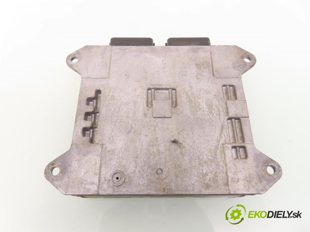 MAZDA 5 (CR19) MINIVAN 2005 85,00 1.8 1798,00 Riadiaca jednotka Motor L82318881C ; E6T53976H2