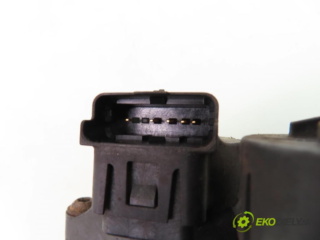 CITROEN C4 I (LC_) HB 2004 80,00 1.6 HDi 109 - 9HZ (DV6TED4) 1560,00 Škrtiaca klapka 9649832580 ; 9639027480 (Škrtiaca klapka)