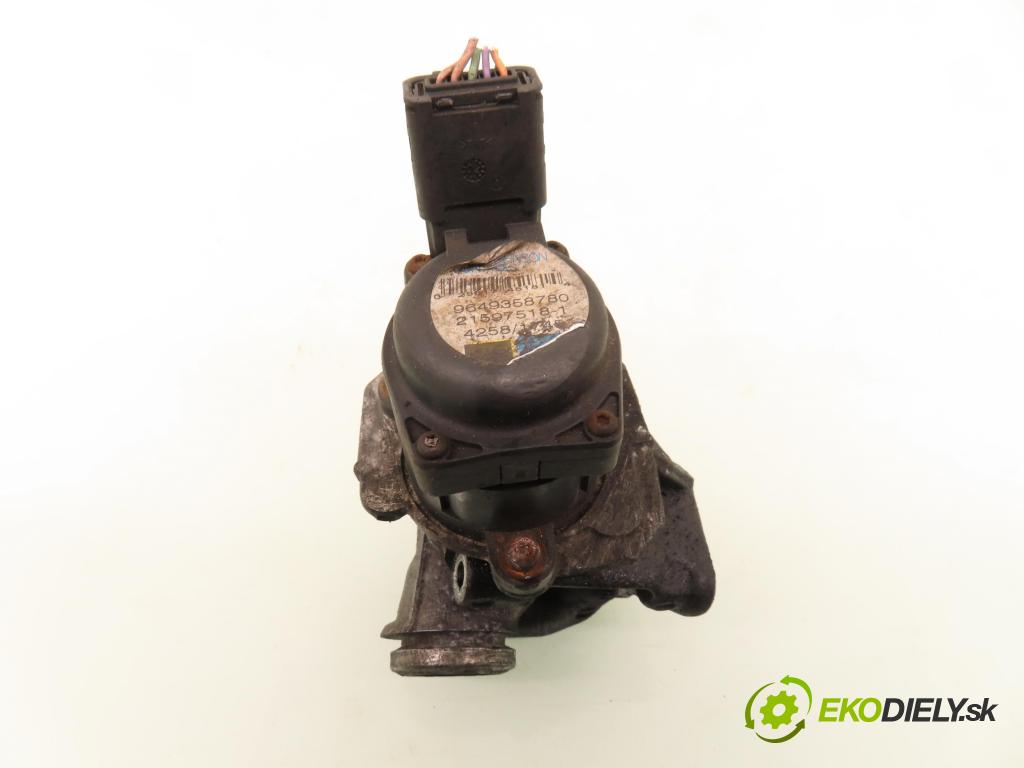 CITROEN C4 I (LC_) HB 2004 80,00 1.6 HDi 109 - 9HZ (DV6TED4) 1560,00 VENTIL EGR 9649358780