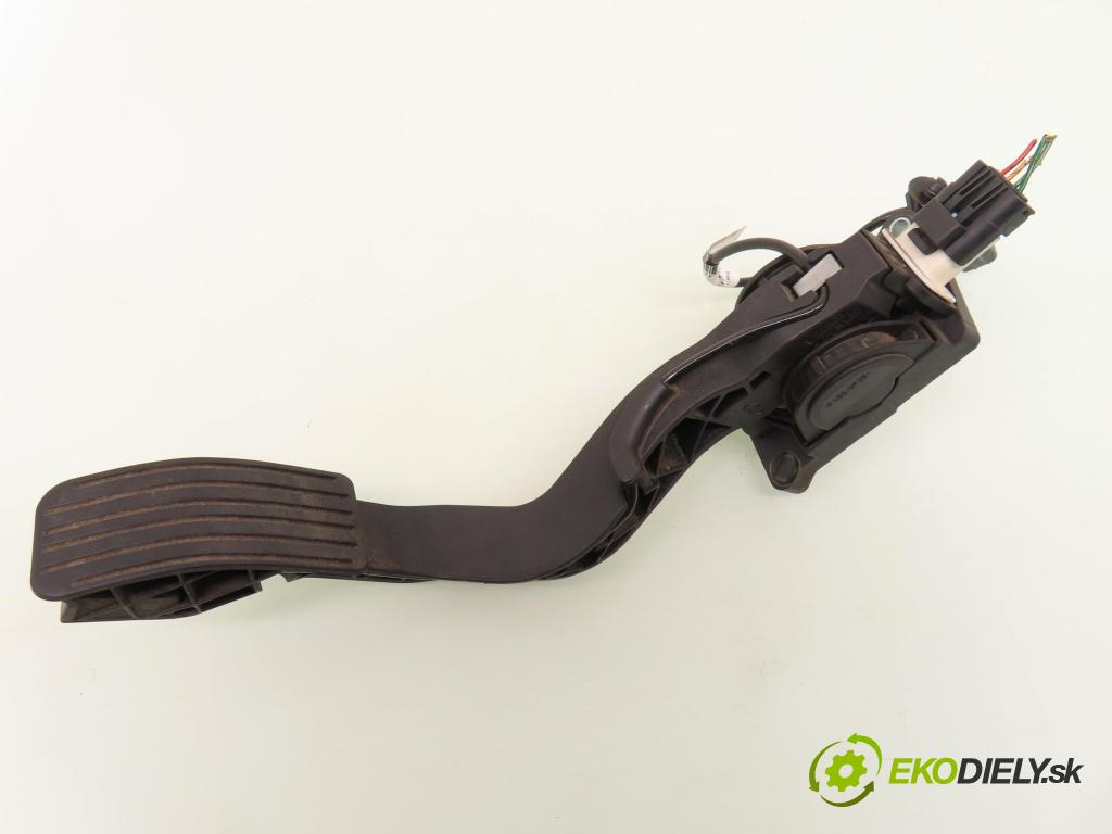 CITROEN C4 I (LC_) HB 2004 80,00 1.6 HDi 109 - 9HZ (DV6TED4) 1560,00 Potenciometer plynu 0280755001 ; 9650889180 (Pedál)
