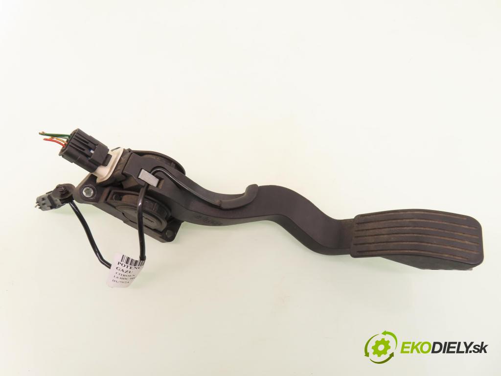 CITROEN C4 I (LC_) HB 2004 80,00 1.6 HDi 109 - 9HZ (DV6TED4) 1560,00 Potenciometer plynu 0280755001 ; 9650889180 (Pedál)