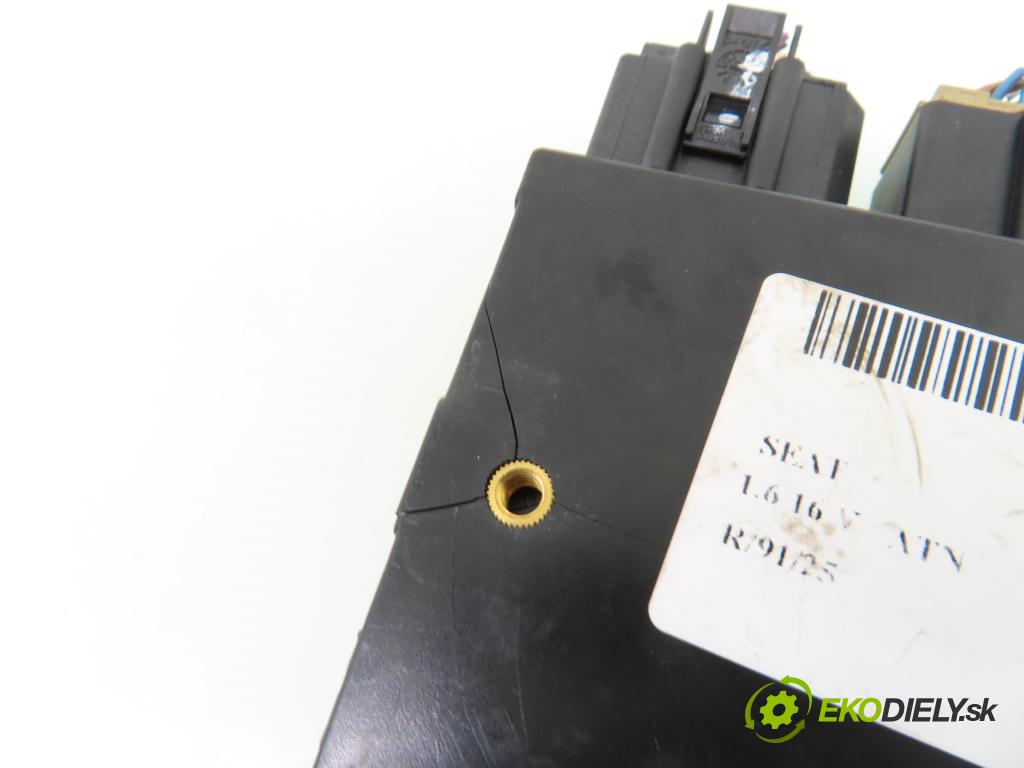 SEAT LEON (1M1) HB 2002 77,00 1.6 16 V - ATN 1598,00 MODUL komfortu 1C0959799F