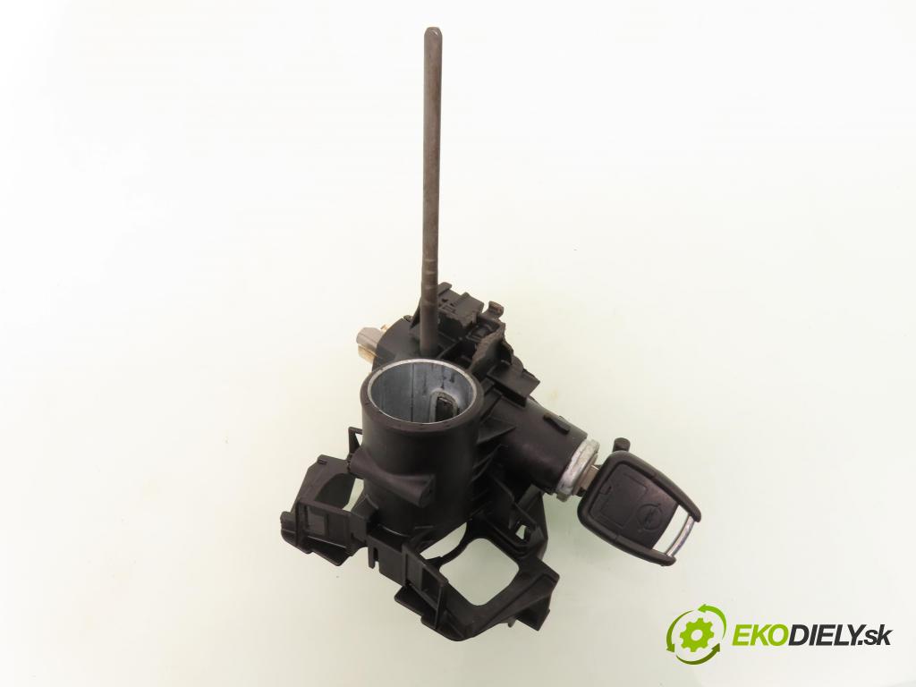 OPEL ASTRA G liftback (T98) HB 2000 55,00 1.7 DTI 16V - Y 17 DT 1686,00 spinačka 90589313 ; 90589389 (Spínacia skrinka a kľúč)