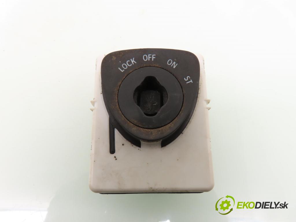 SAAB 9-5 (YS3E) SEDAN 2003 110,00 2.0 t 150 - B205E 1985,00 spinačka 12786386 (Spínacia skrinka a kľúč)