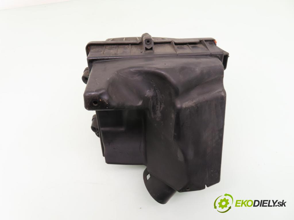 FIAT GRANDE PUNTO (199_) HB 2006 96,00 1.9 D Multijet 130 8V - 199 A5.000 1910,00 Obal filtra vzduchu 55184239 ; 557034541 (Obal filtra vzduchu)