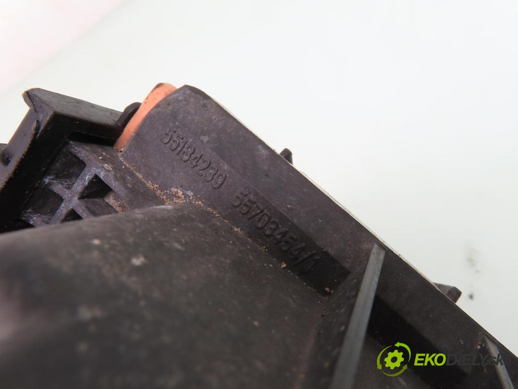 FIAT GRANDE PUNTO (199_) HB 2006 96,00 1.9 D Multijet 130 8V - 199 A5.000 1910,00 Obal filtra vzduchu 55184239 ; 557034541 (Obal filtra vzduchu)