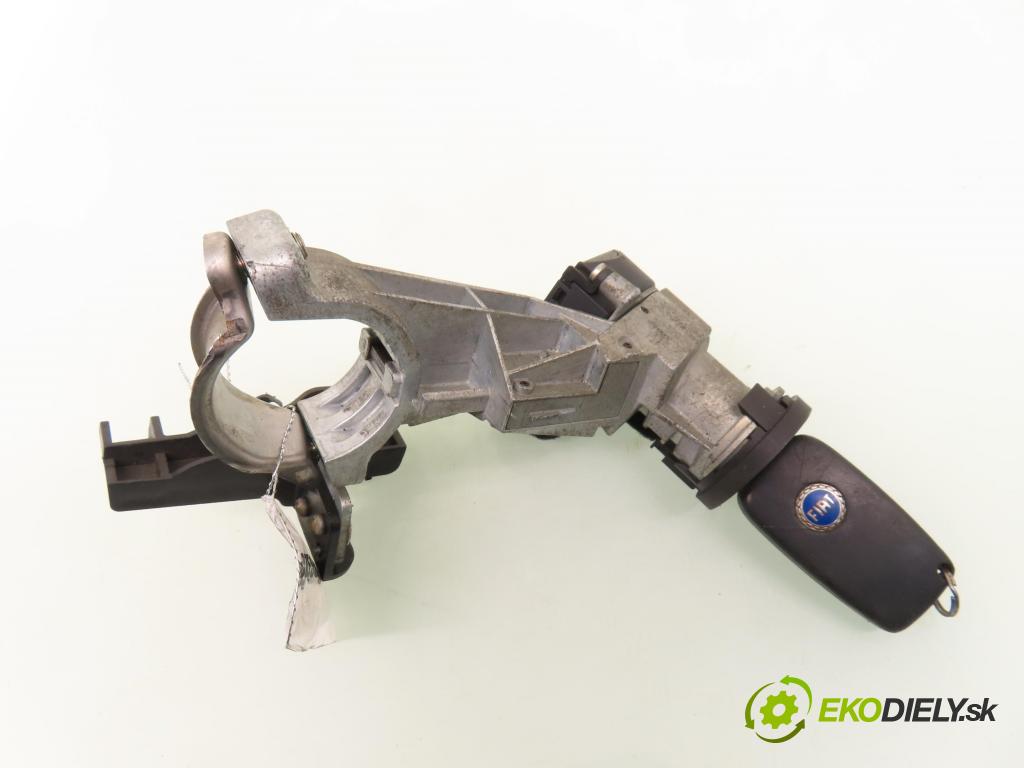 FIAT GRANDE PUNTO (199_) HB 2006 96,00 1.9 D Multijet 130 8V - 199 A5.000 1910,00 spinačka 51749998 ; 01098400 (Spínacia skrinka a kľúč)