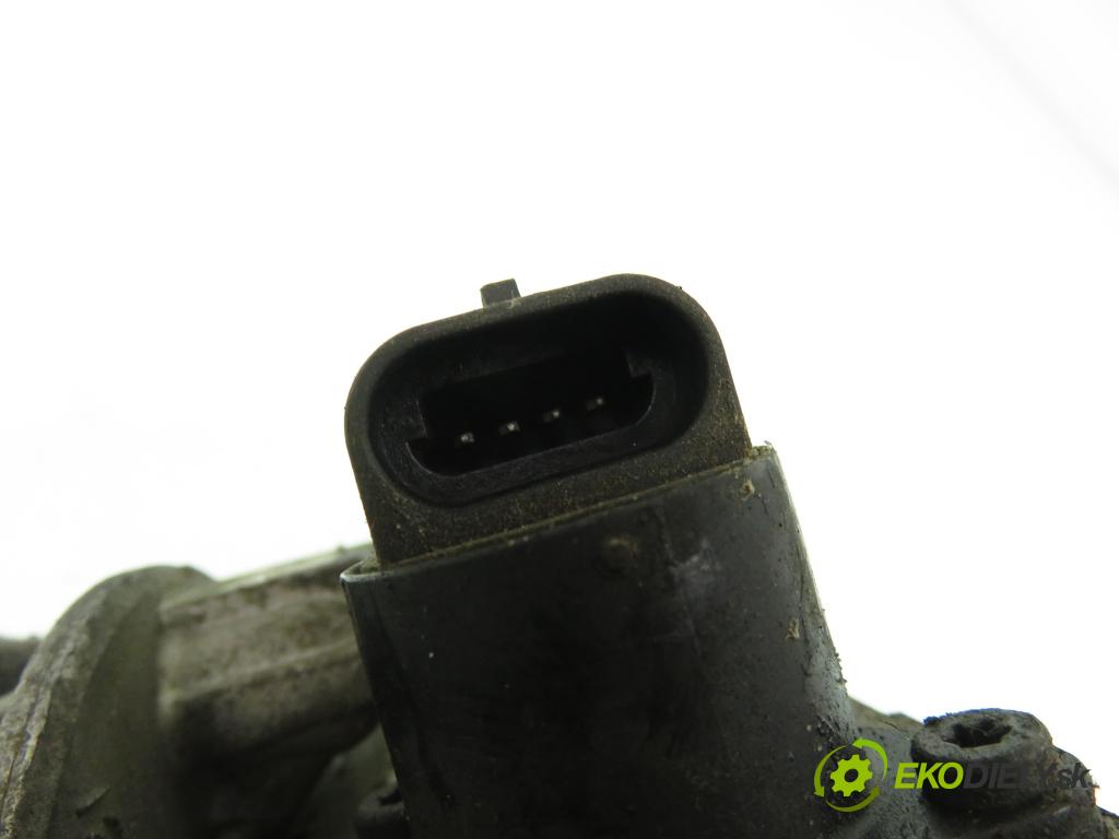 LADA NIVA (2121) TERENOWY 2000 59,00 1700 i 4x4 - BA3 21214 1690,00 Vstrek 17093098