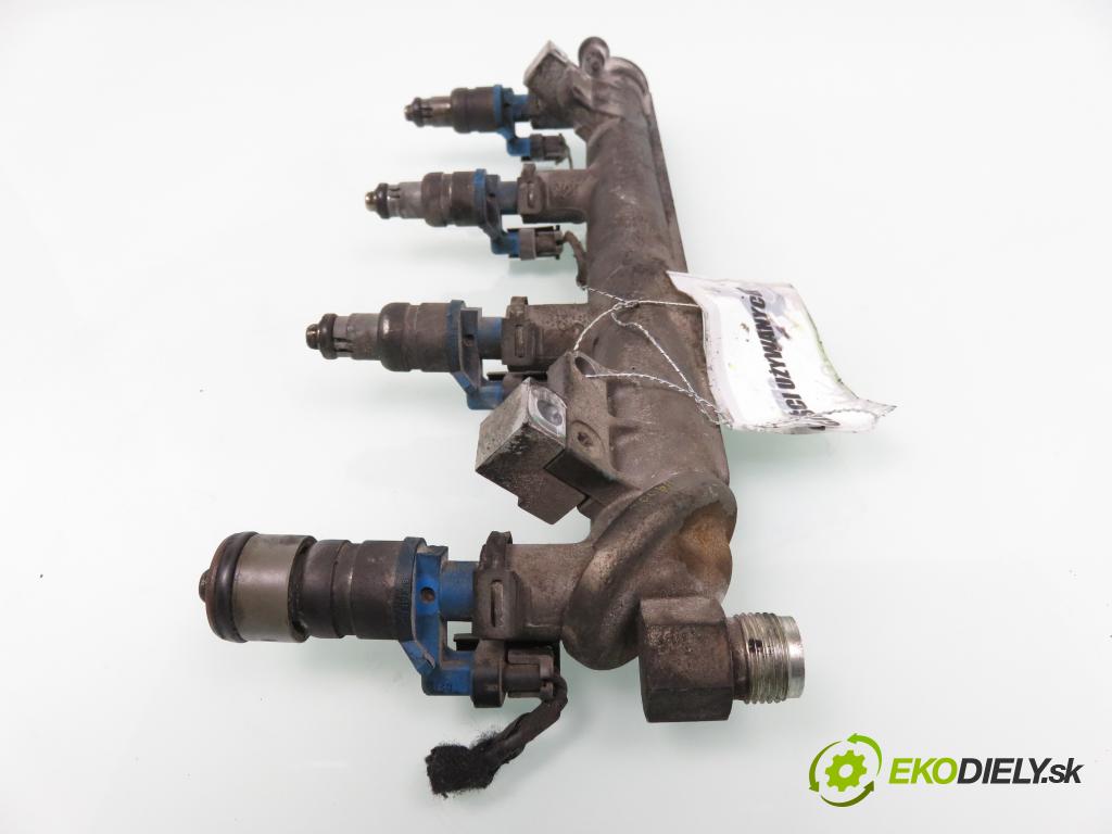 SAAB 9-5 (YS3E) SEDAN 2003 110,00 2.0 t 150 - B205E 1985,00 Lišta vstrekovacia 12790824 ; 12790825 (Vstrekovacia lišta)