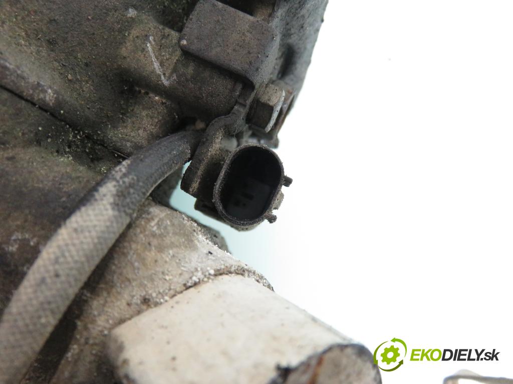 MERCEDES-BENZ KLASA C (W203) SEDAN 2000 120,00 C 200 Kompressor (203.042) - M 271.940 1796,00 KOMPRESOR: klimatizácie 4472208842 ; 7SEU16C (Kompresor klimatizácie)