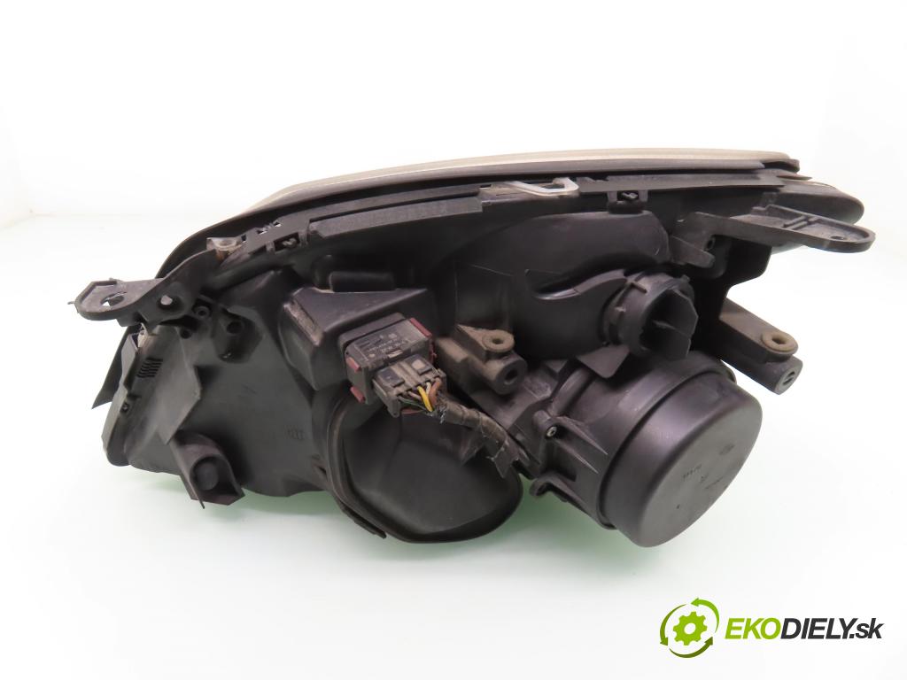 OPEL SIGNUM HB 2003 129,00 2.0 Turbo - Z 20 NET 1998,00 světlo PP 15588800 ; 5DV00829000