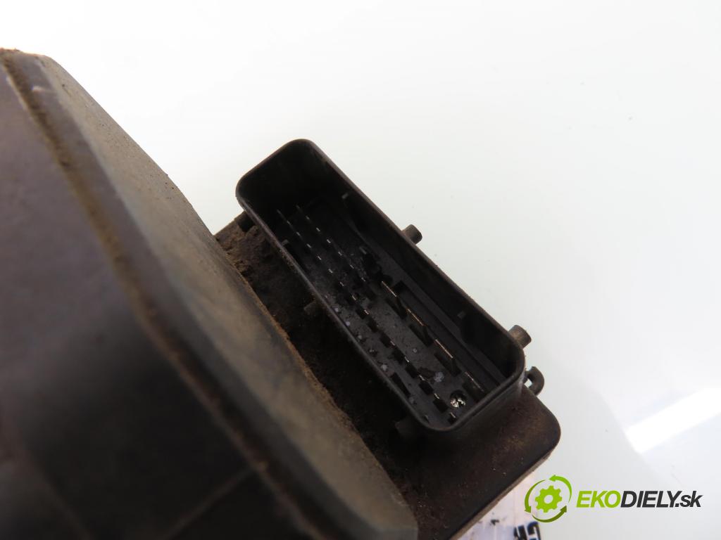 PEUGEOT BOXER Skrzynia (244) FURGON 2002 107,00 2.8 HDi - 8140.43N 2798,00 Pumpa ABS 0273004423 (Pumpa ABS)