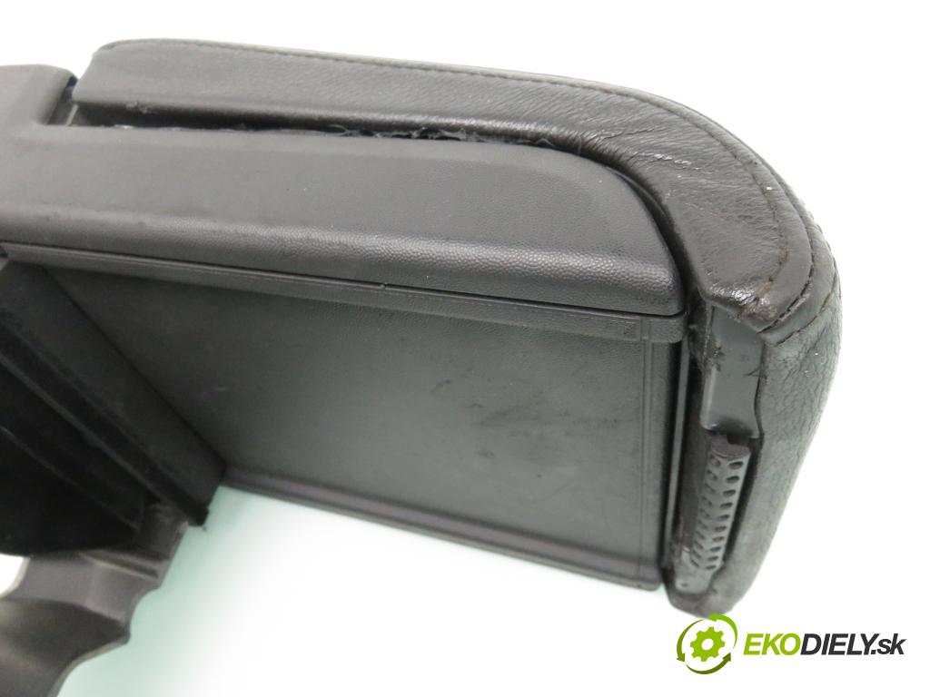 OPEL VECTRA C Kombi (Z02) KOMBI 2004 88,00 1.9 CDTI - Z 19 DT 1910,00 Lakťová opierka 13171946