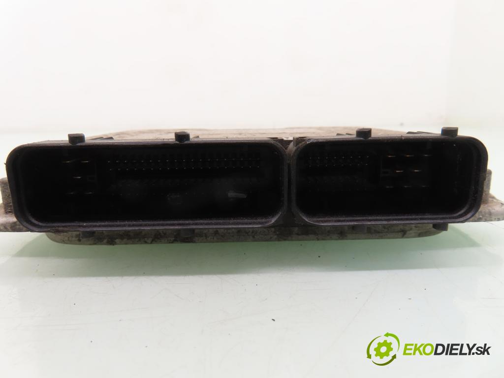 VW GOLF IV (1J1) KOMBI 2000 66,00 1.9 TDI - AGR 1896,00 Riadiaca jednotka Motor 038906012M ; 0281001979