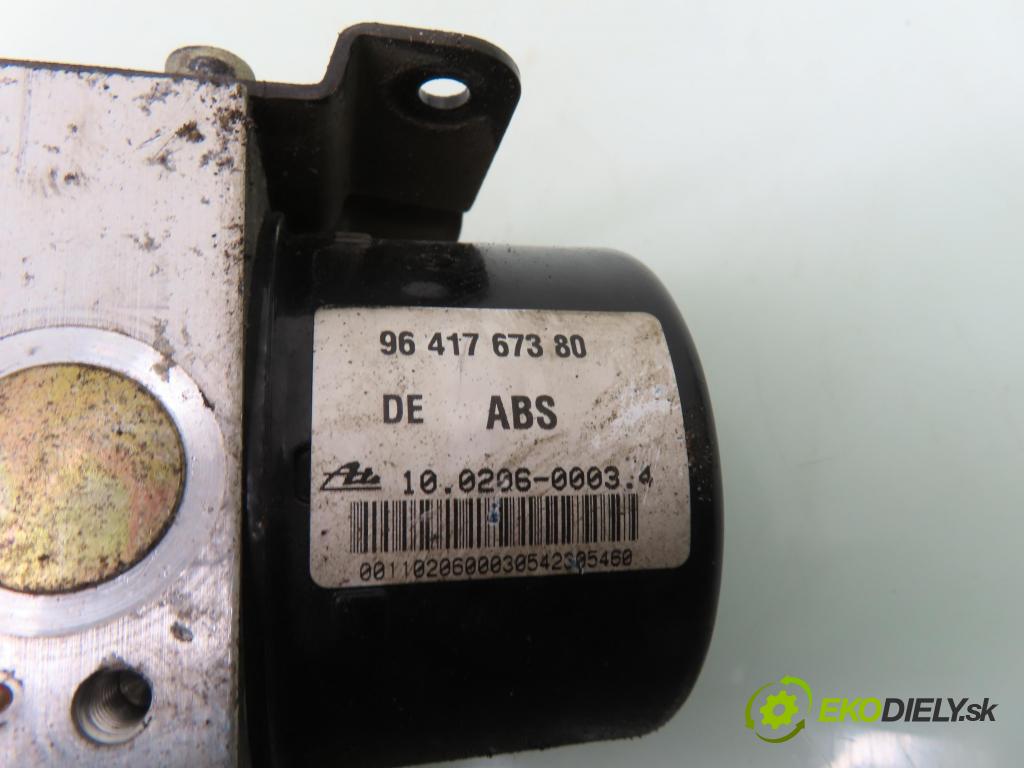 CITROEN C5 I (DC_) LIFTBACK 2002 100,00 2.0 16V (DCRFNC, DCRFNF) - RFN (EW10J4) 1997,00 Pumpa ABS 10096011103 ; 9641767380 (Pumpa ABS)