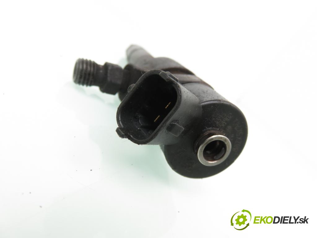 FIAT GRANDE PUNTO (199_) HB 2006 96,00 1.9 D Multijet 130 8V - 199 A5.000 1910,00 vstřikovač 0445110276 (Vstřikovač paliva)