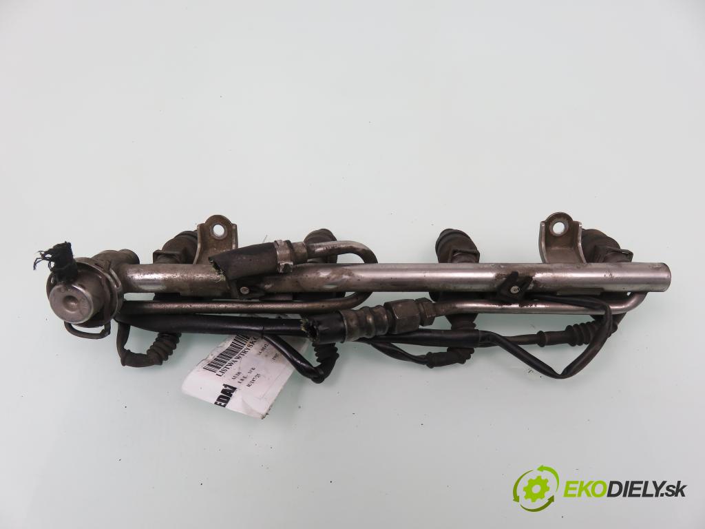 AUDI A4 (8D2, B5) SEDAN 1997 110,00 1.8 T 150 - AEB 1781,00 Lišta vstrekovacia 058133681C ; 0280150447 (Vstrekovacia lišta)