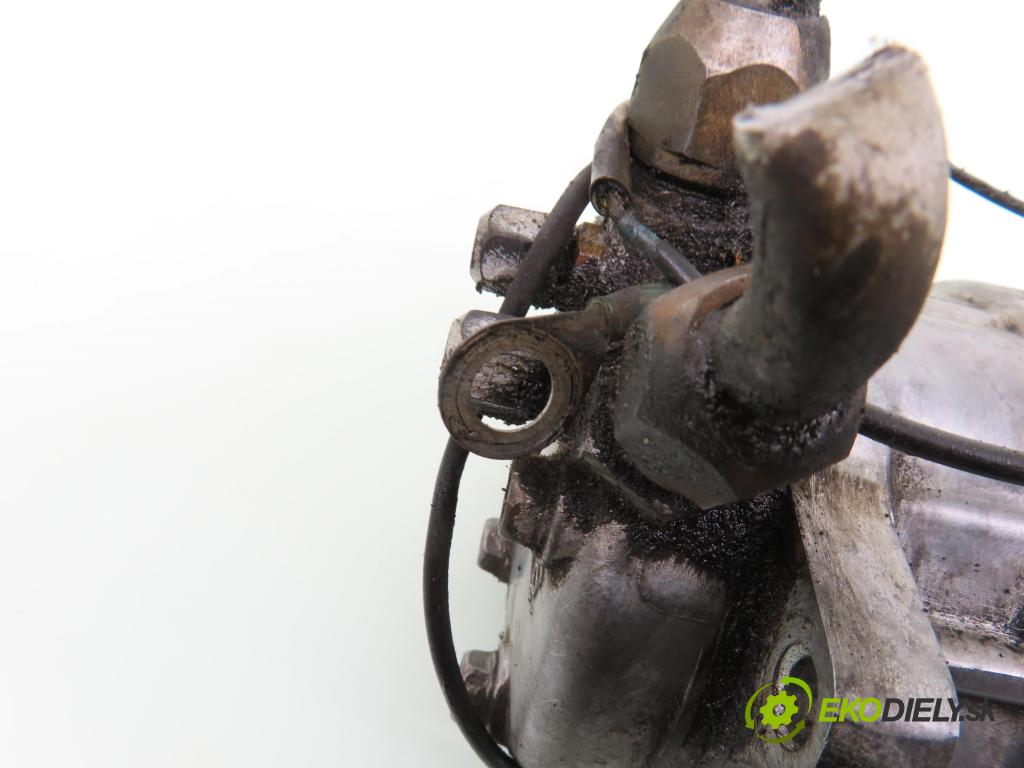 VOLVO 740 (744) SEDAN 1990 79,00 2.4 TD - D 24 T 2383,00 KOMPRESOR: klimatizácie SD508 (Kompresor klimatizácie)