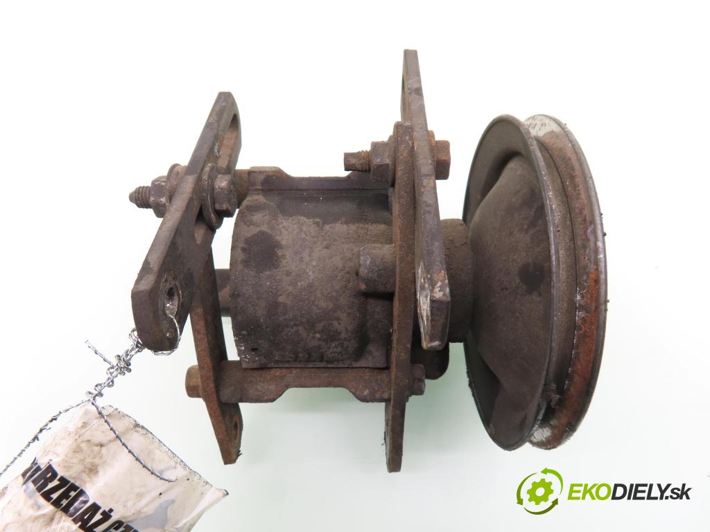 VOLVO 740 (744) SEDAN 1990 79,00 2.4 TD - D 24 T 2383,00 Pumpa servočerpadlo  (Servočerpadlo, pumpa riadenia)